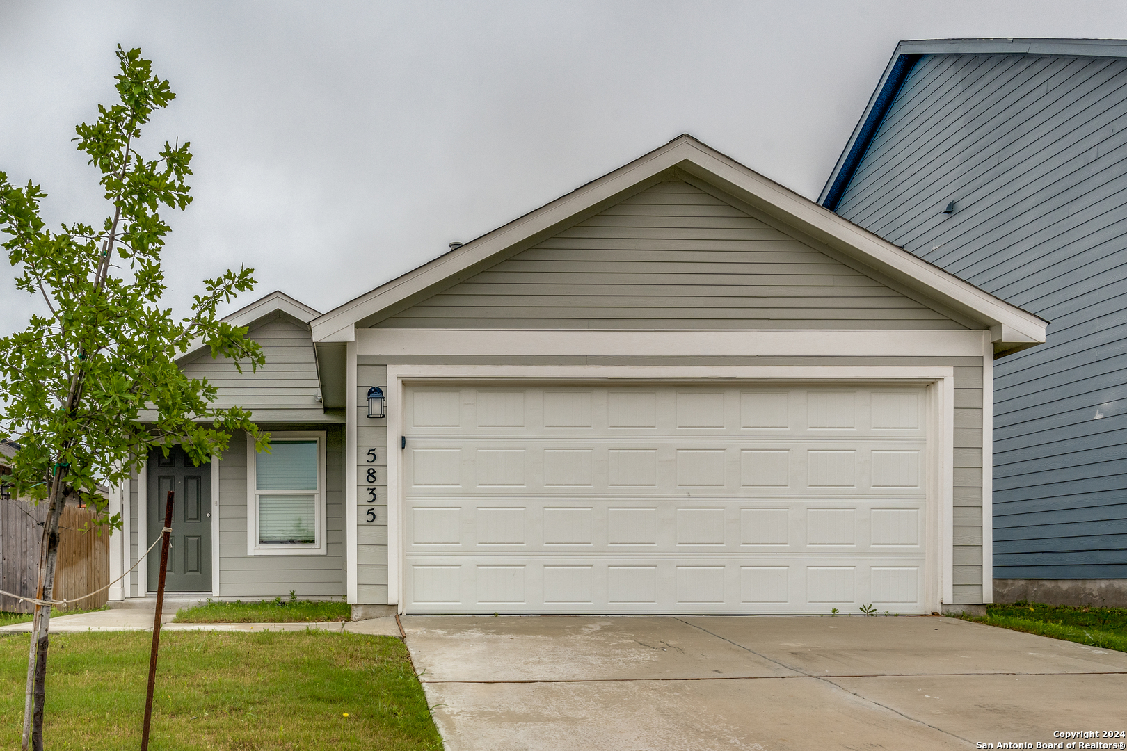 5835 ANTONIO PL