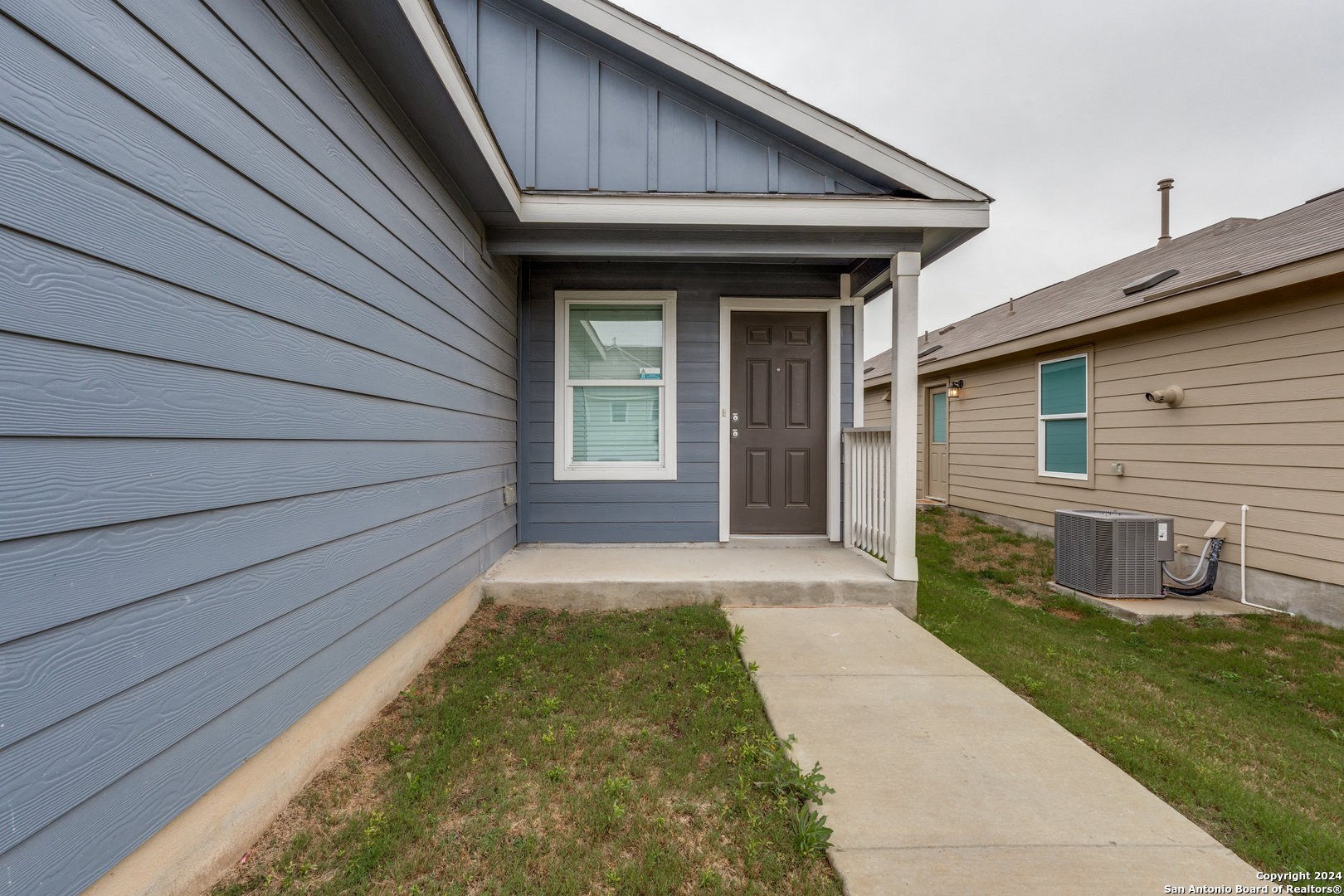 5906 ANTONIO PL