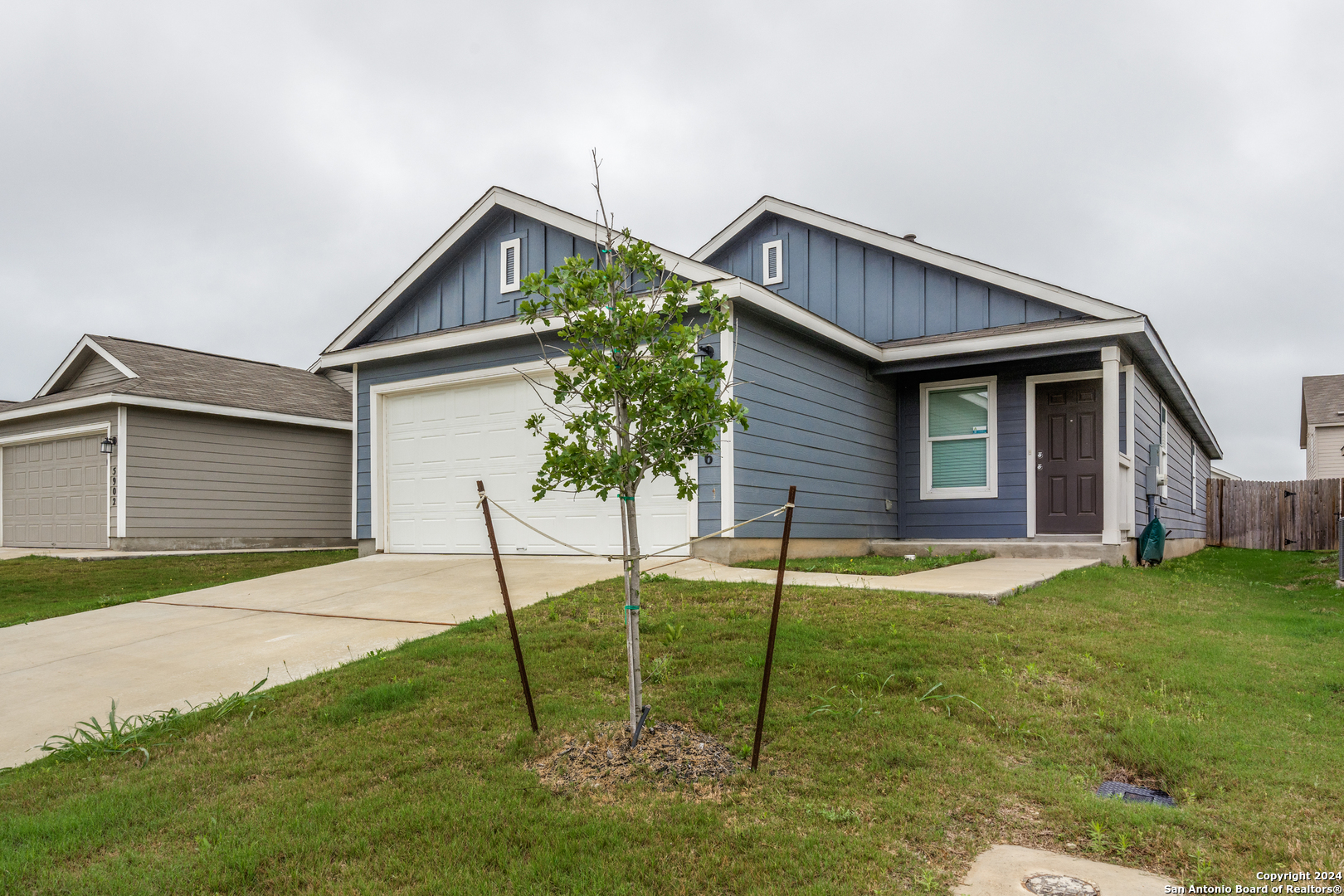 5906 ANTONIO PL