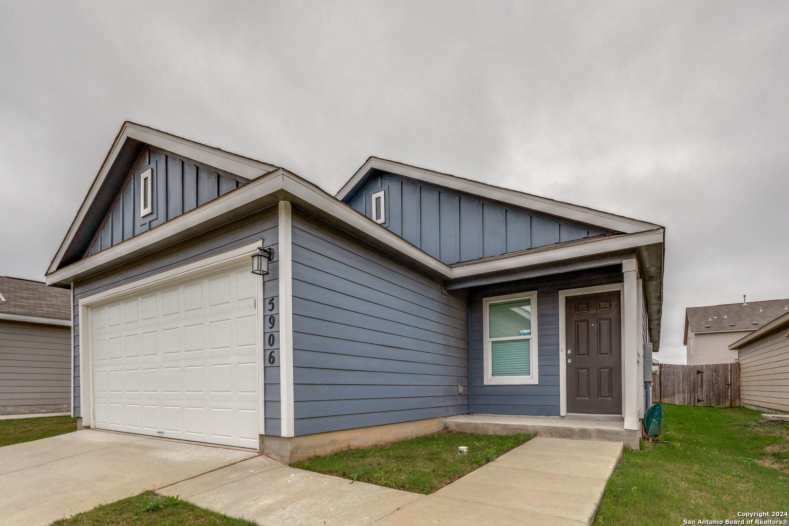 5906 ANTONIO PL