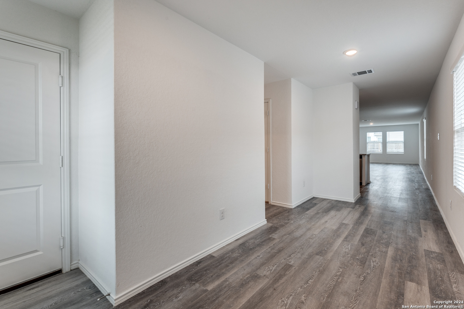 5906 ANTONIO PL