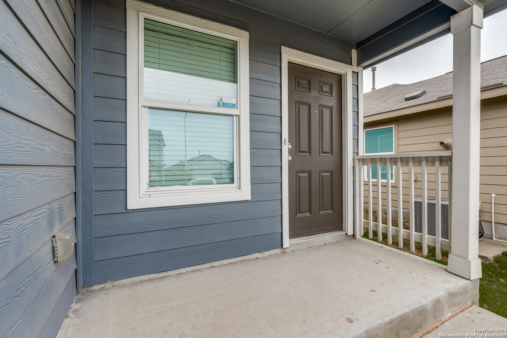 5906 ANTONIO PL