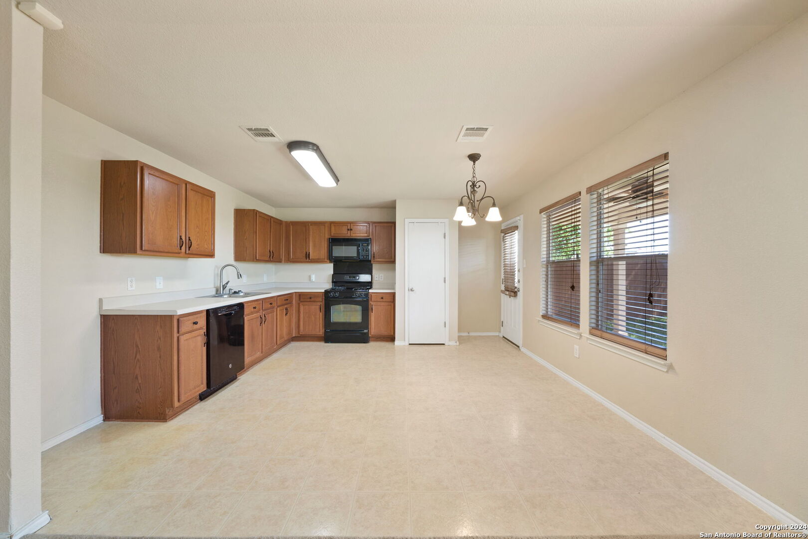 6450 CANDLEVIEW CT