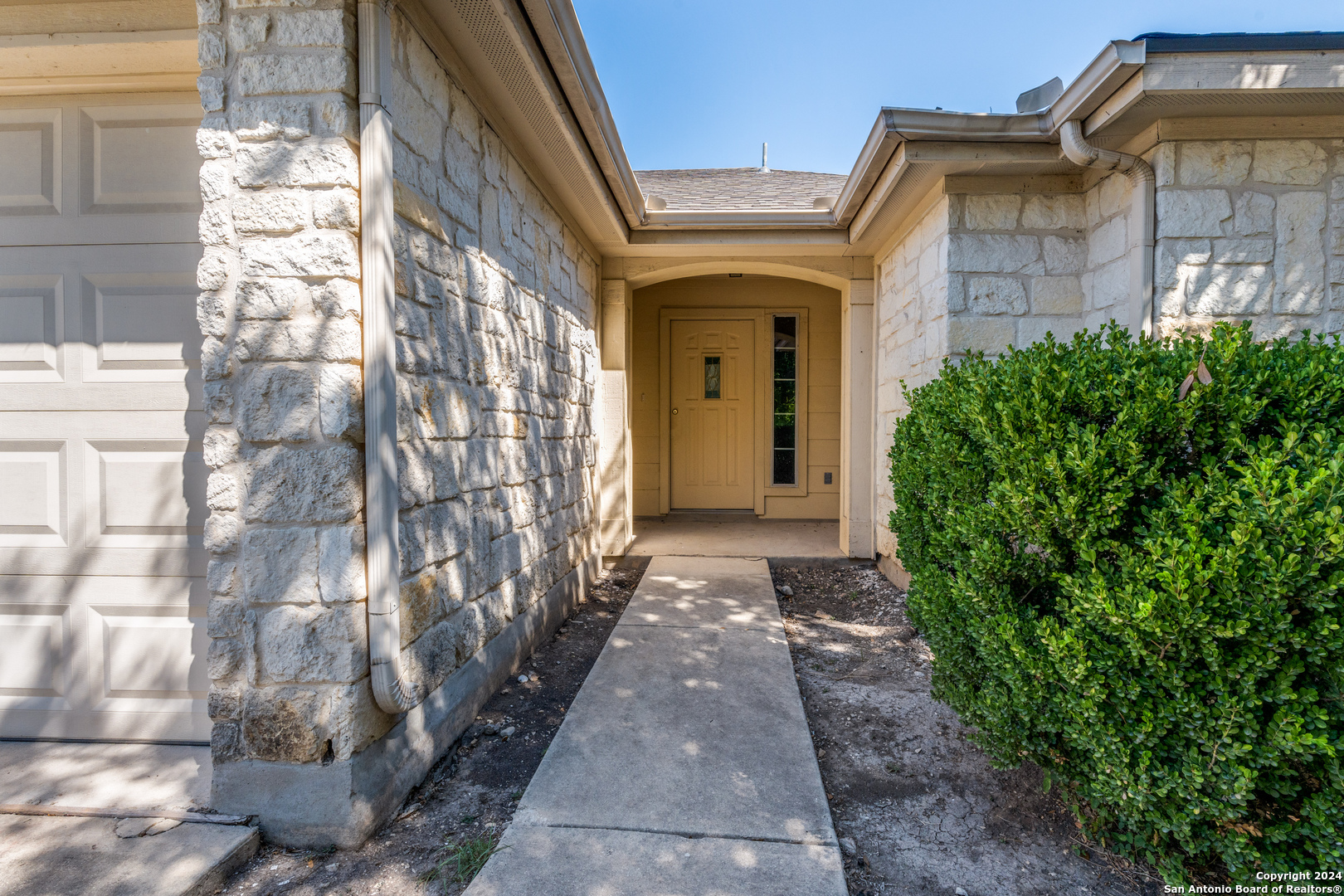 8830 TRUMPET CIR