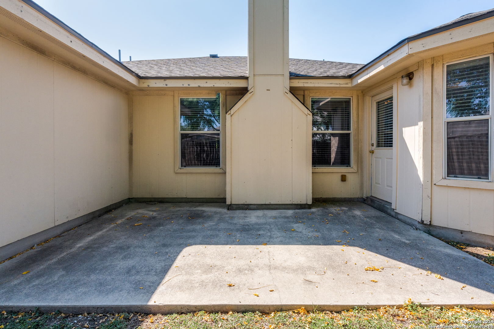 8830 TRUMPET CIR