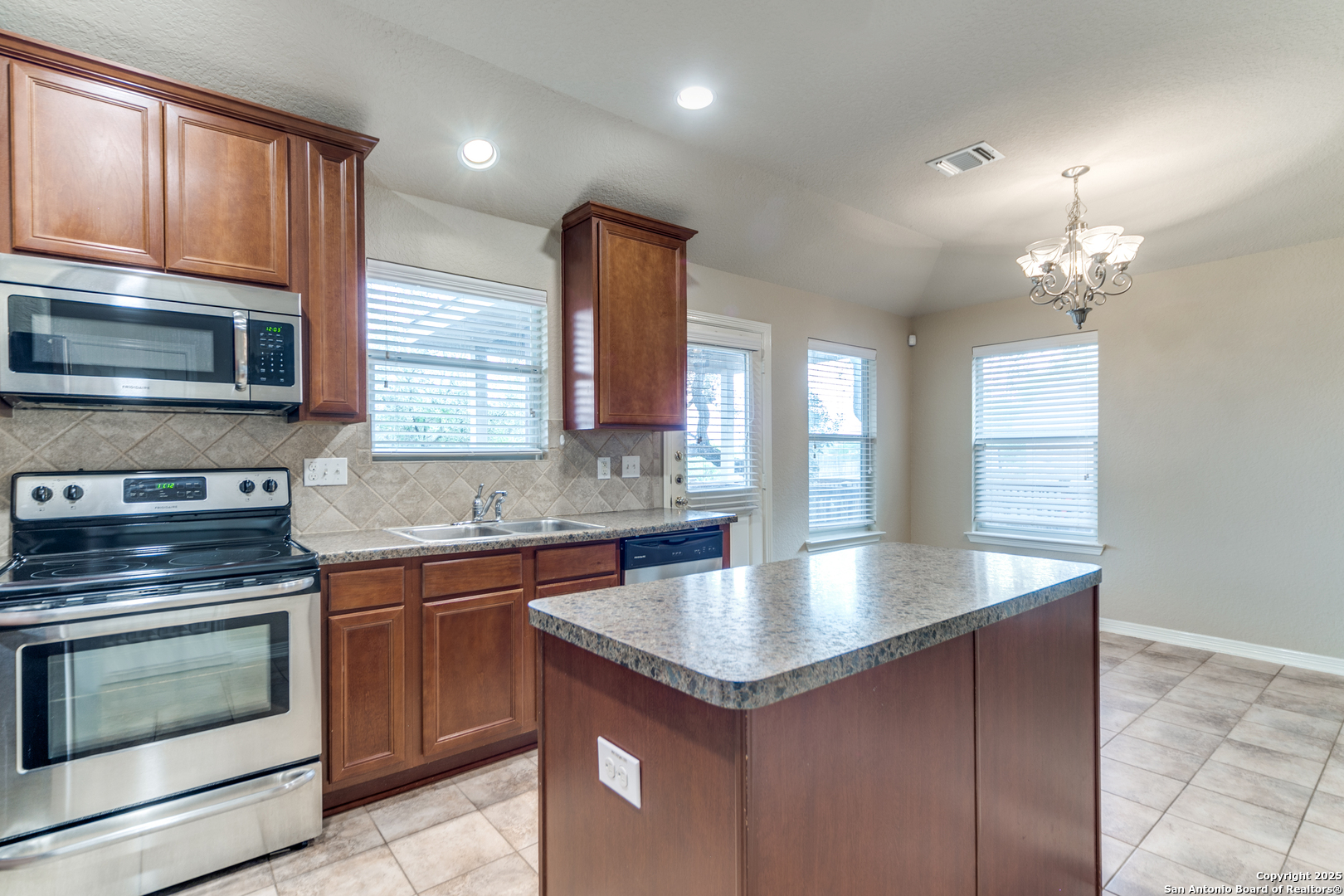 13919 CAPRESE HILL