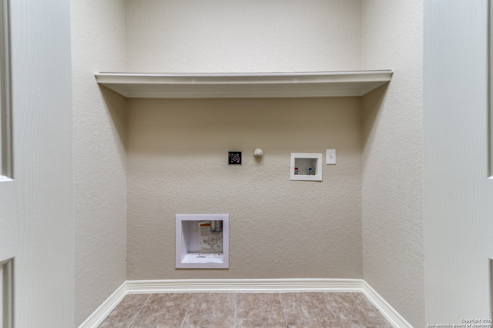 13919 CAPRESE HILL