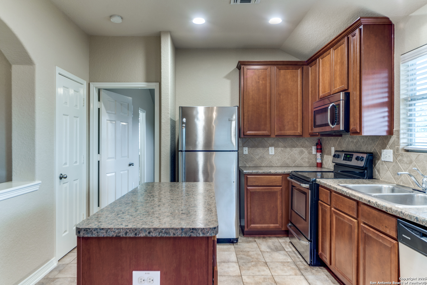 13919 CAPRESE HILL