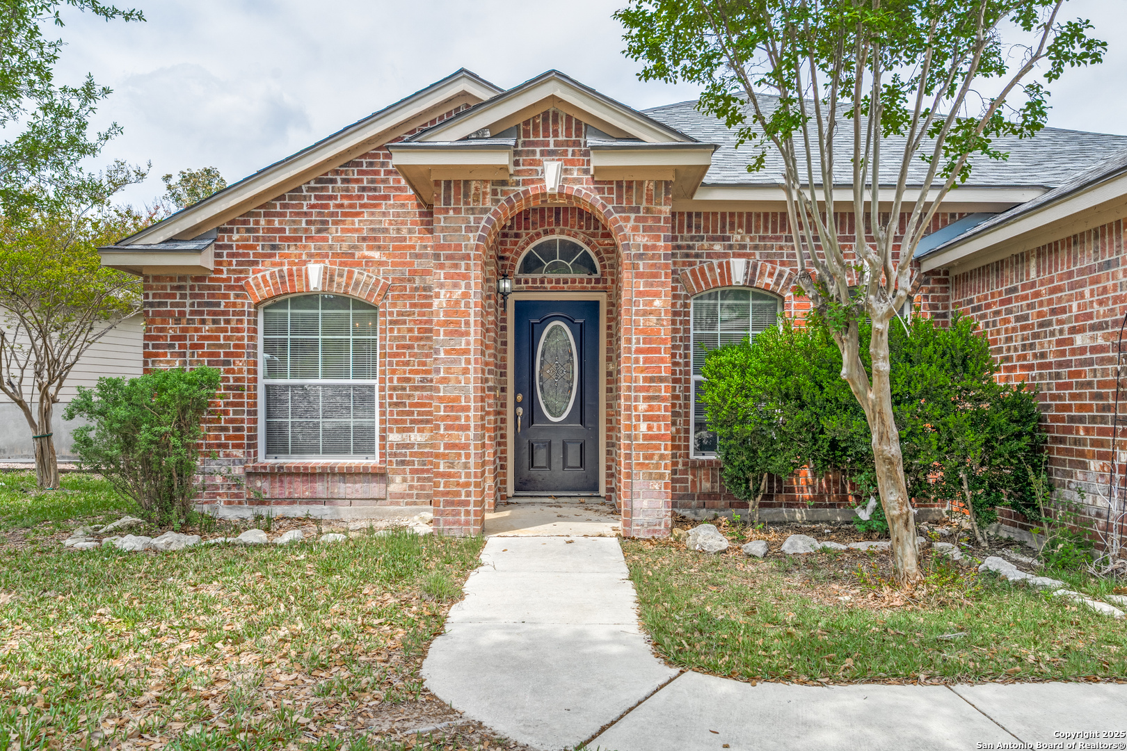 8811 REDBUD WOODS