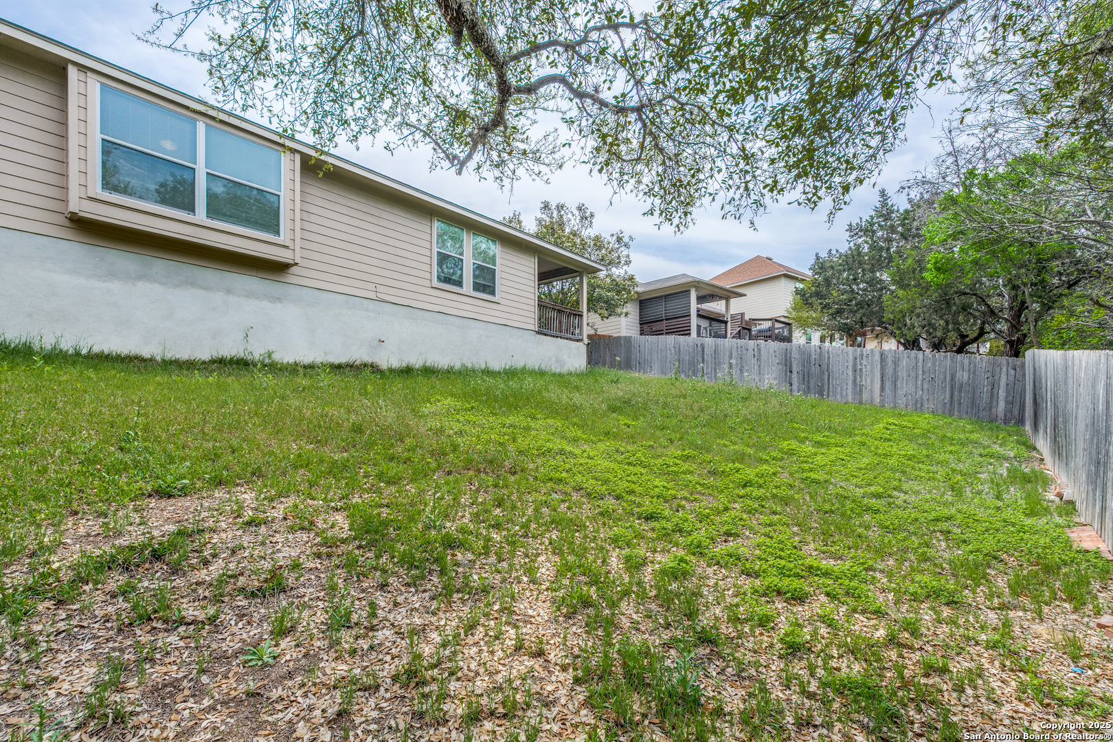 8811 REDBUD WOODS