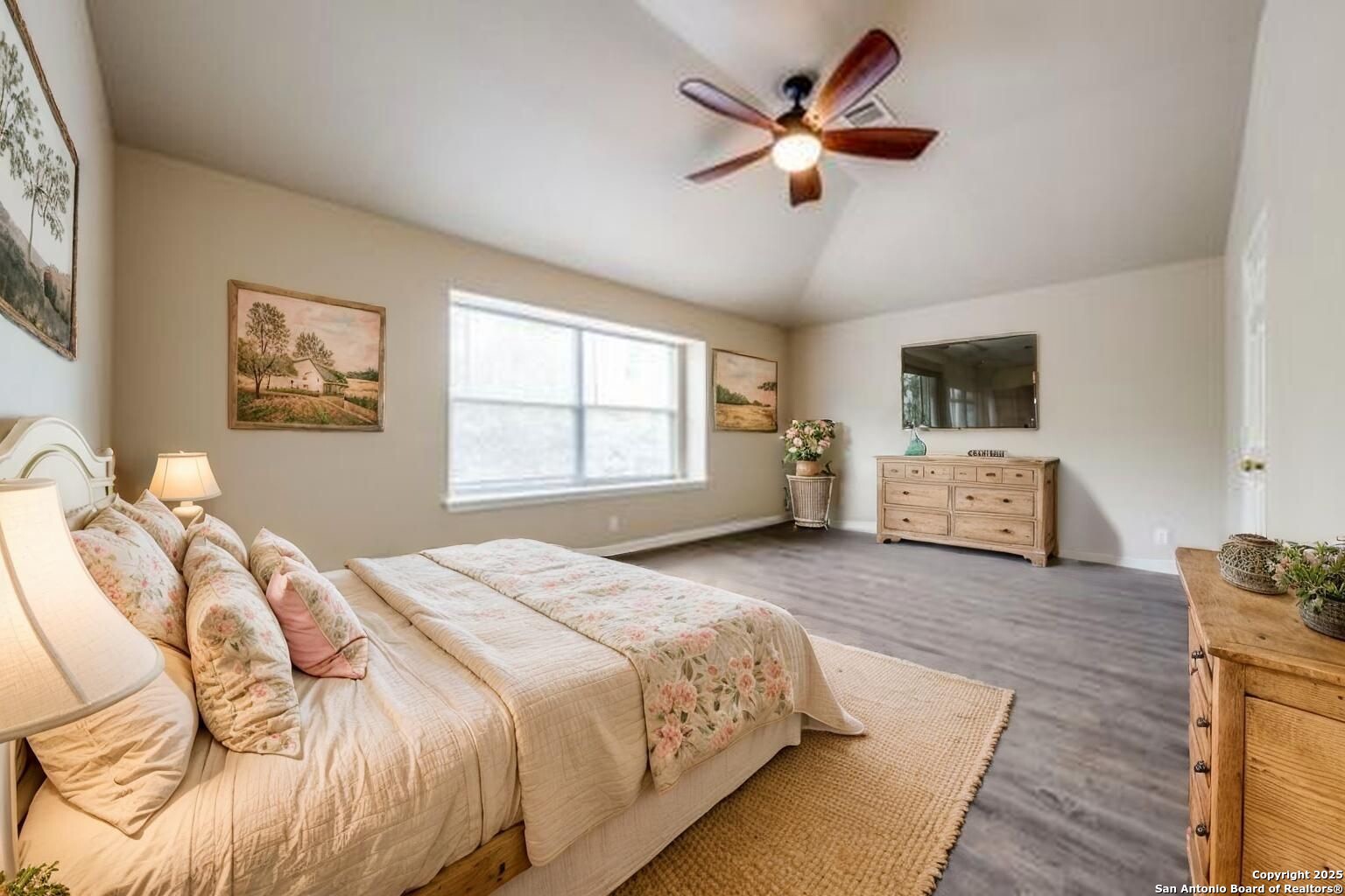 8811 REDBUD WOODS