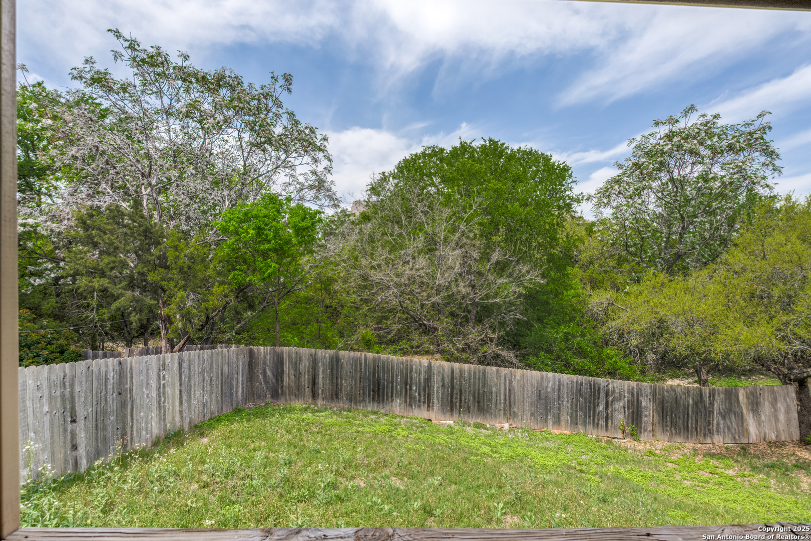 8811 REDBUD WOODS