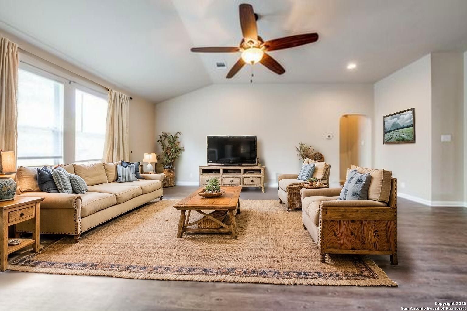 8811 REDBUD WOODS