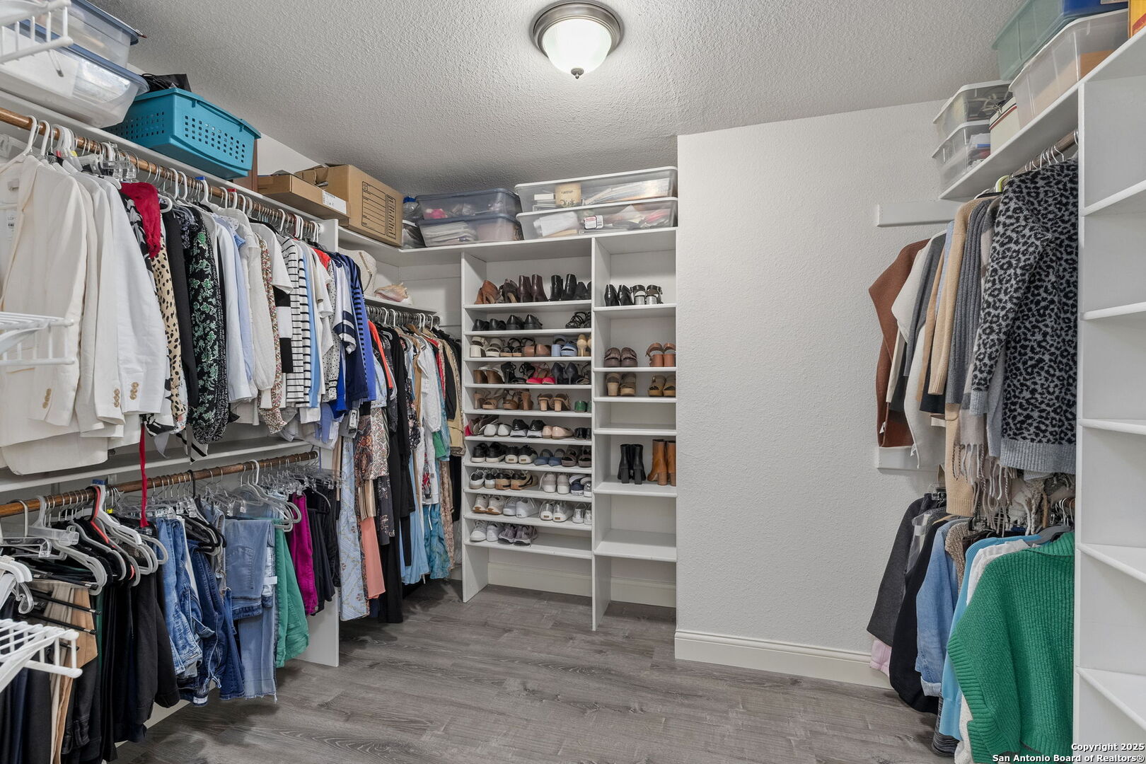 3931 Bulverde Pkwy.