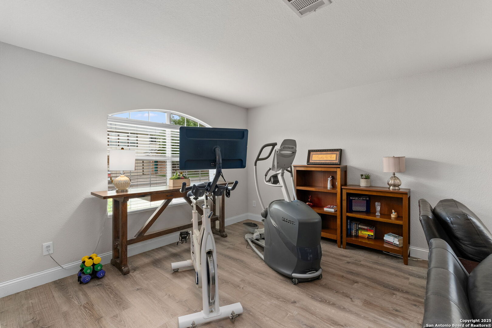 3931 Bulverde Pkwy.
