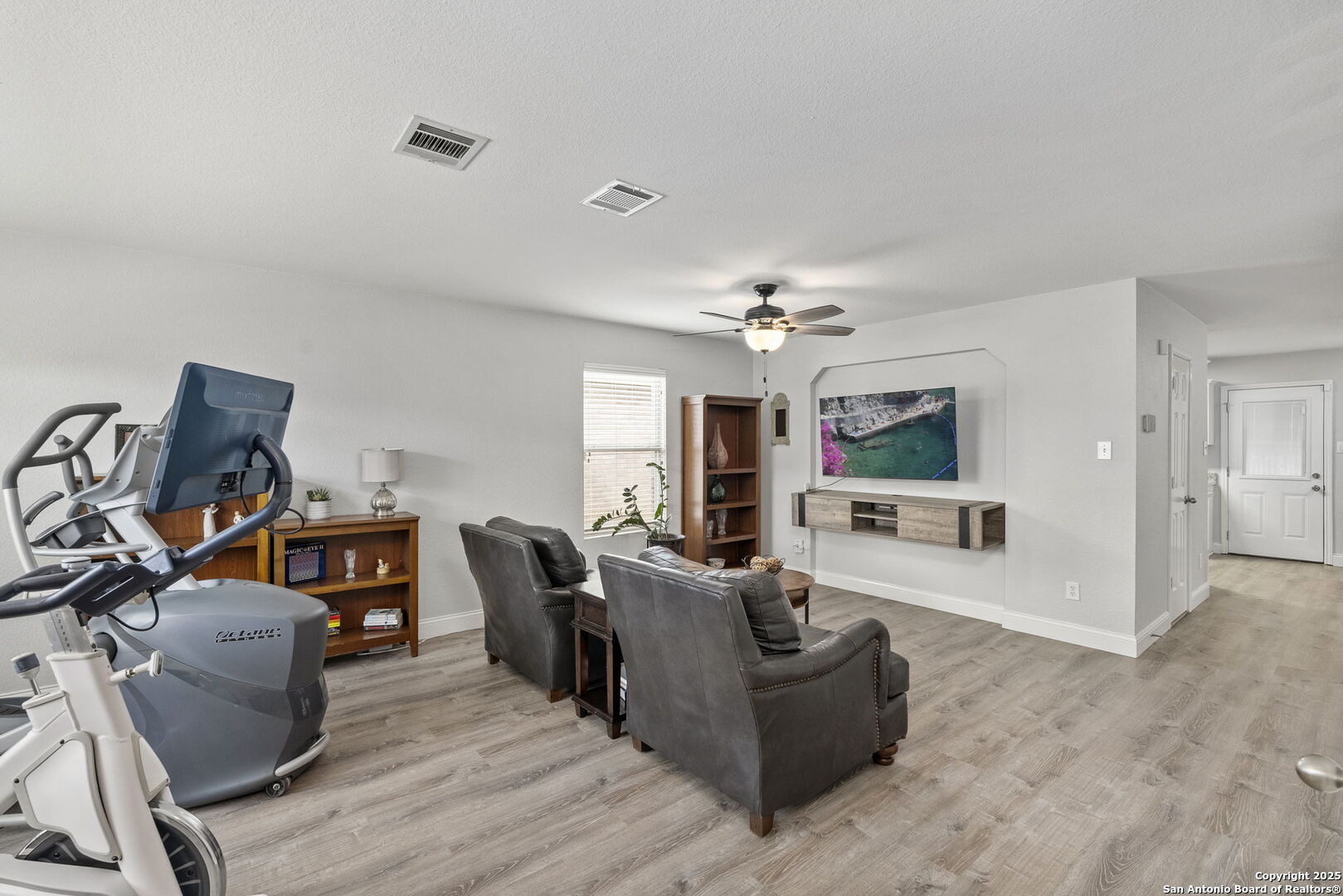 3931 Bulverde Pkwy.