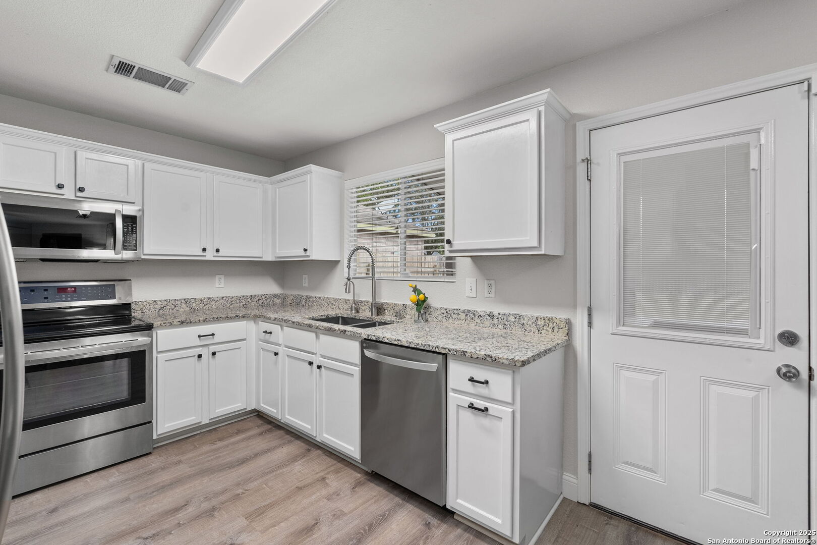 3931 Bulverde Pkwy.