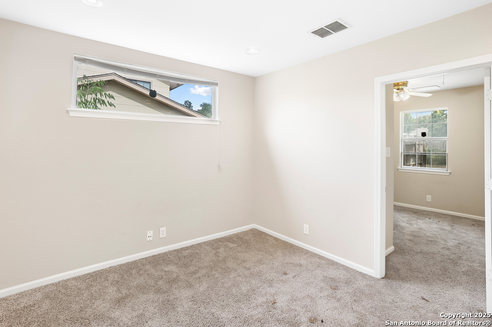 5611 Sir Gareth Dr