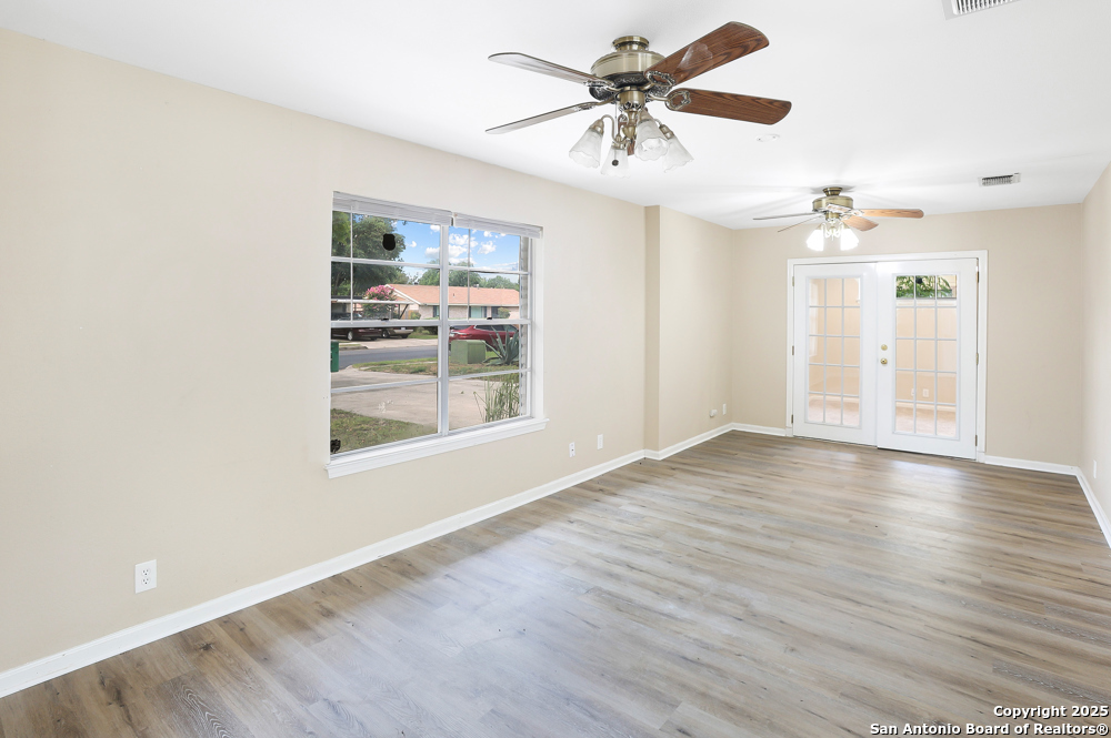 5611 Sir Gareth Dr