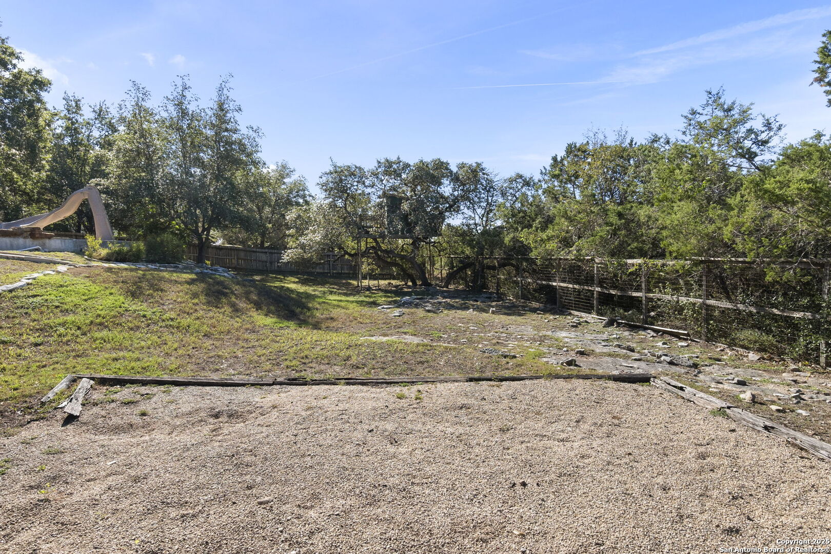 22415 Roan Forest