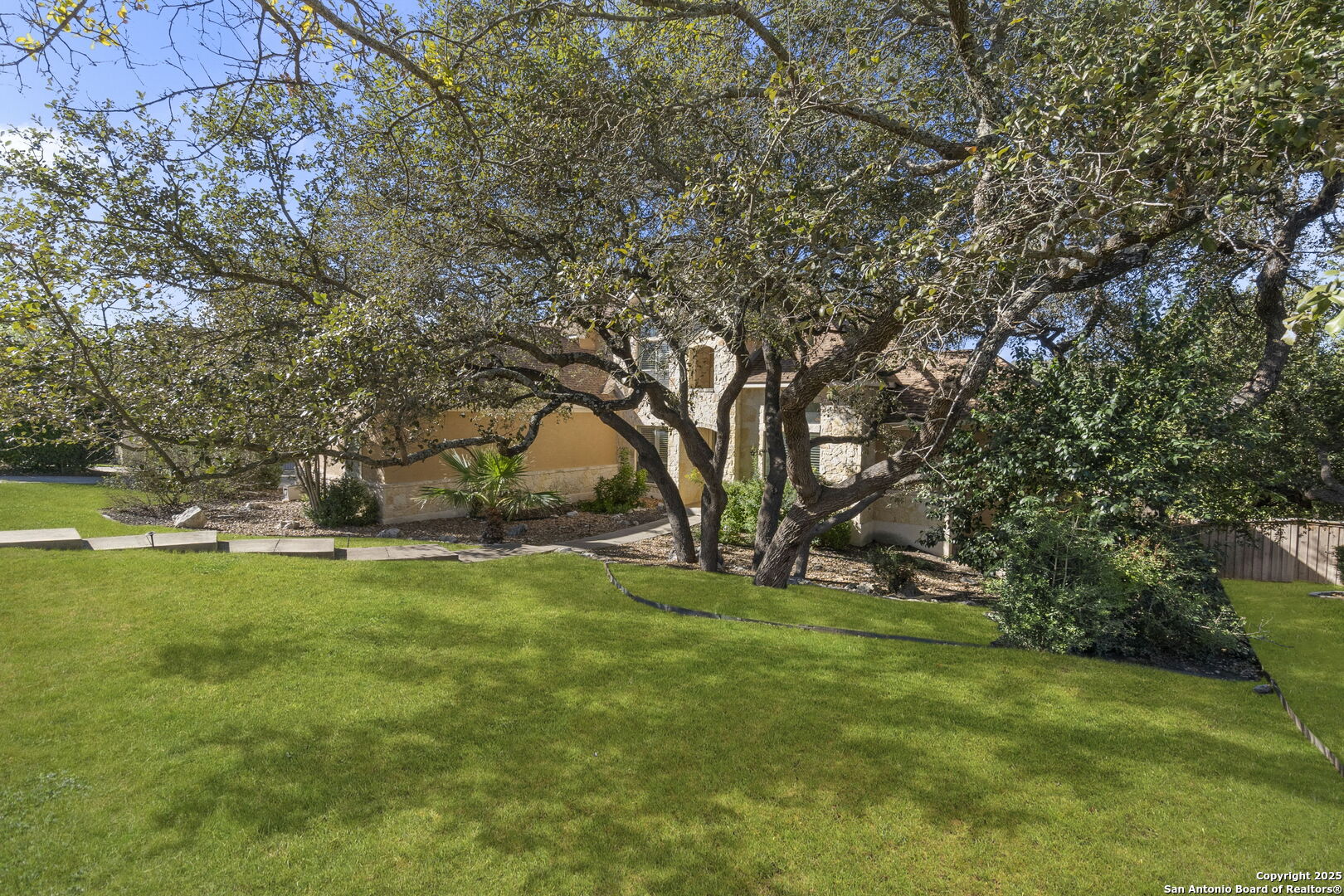 22415 Roan Forest