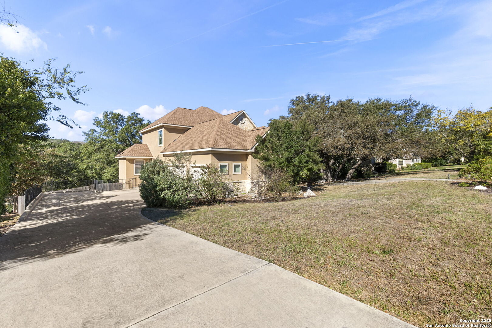 22415 Roan Forest