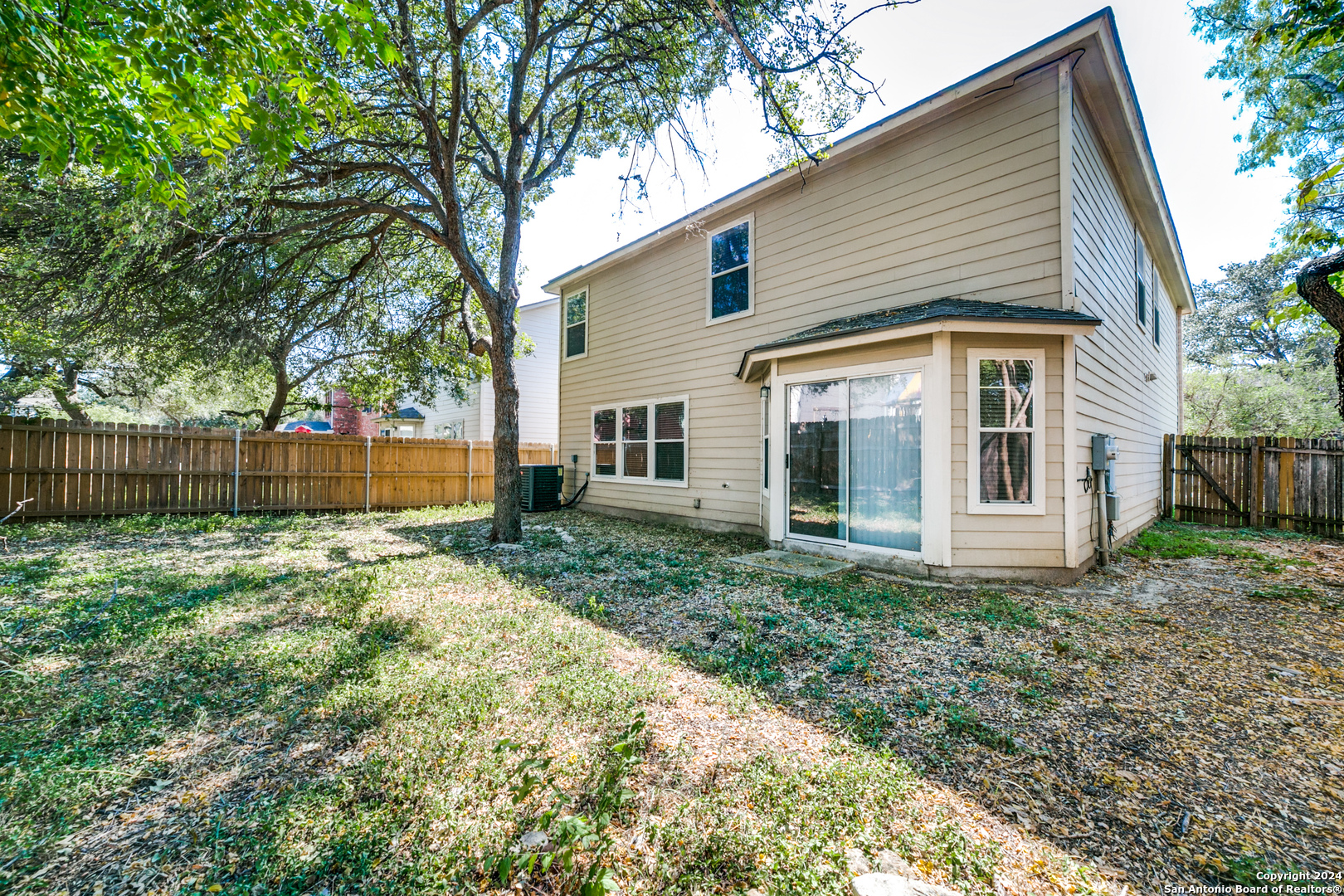 2815 BANDBURY OAK