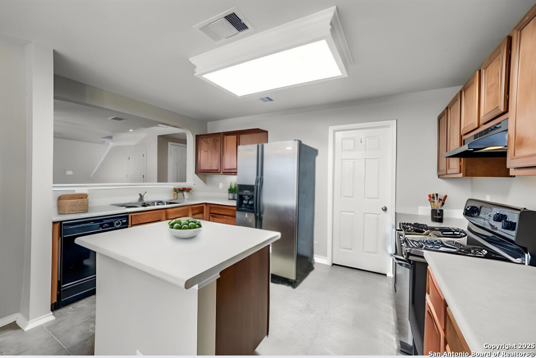 2815 BANDBURY OAK