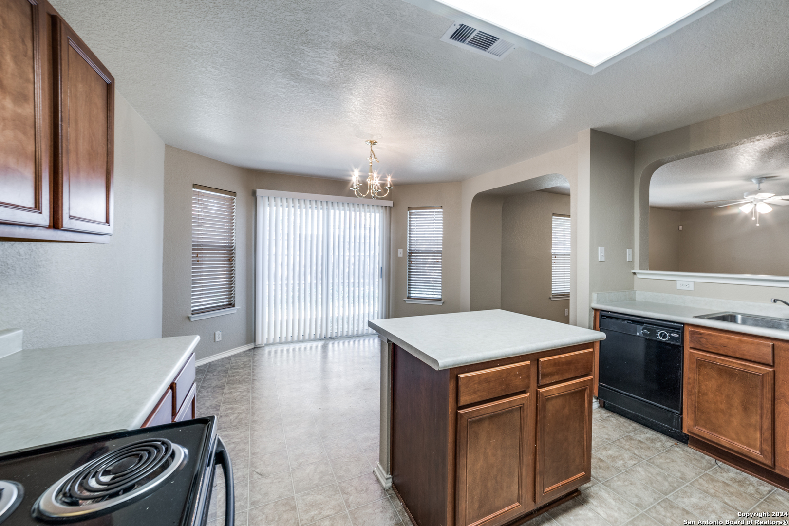 2815 BANDBURY OAK