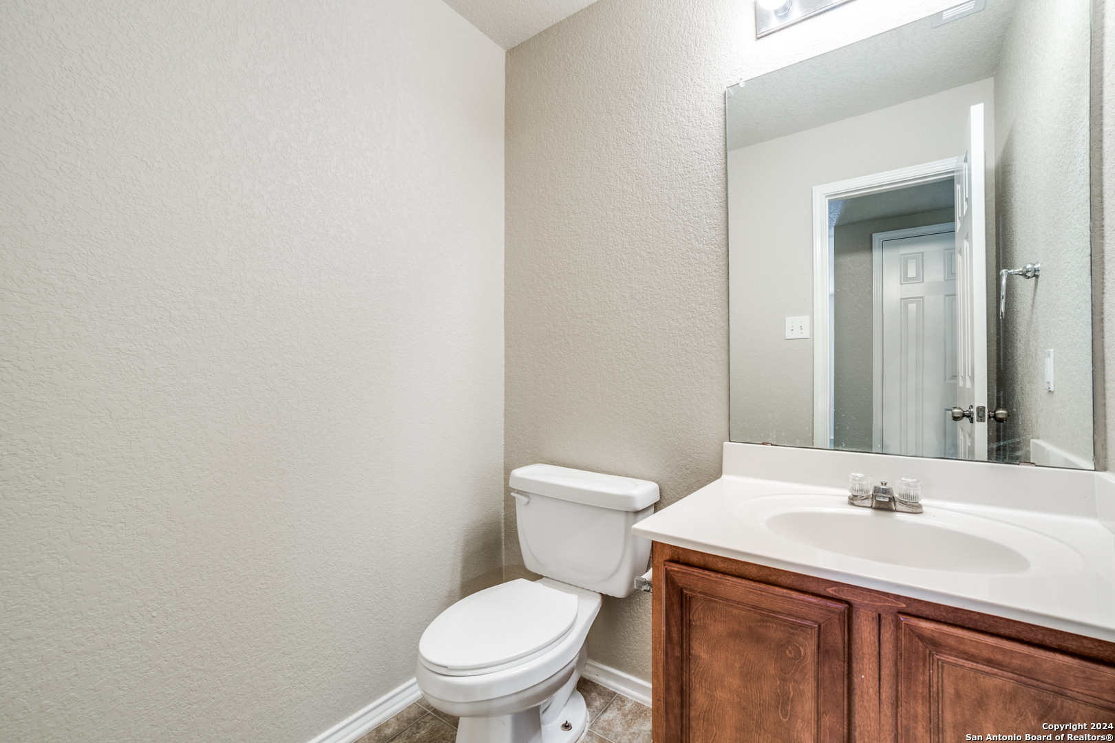 2815 BANDBURY OAK