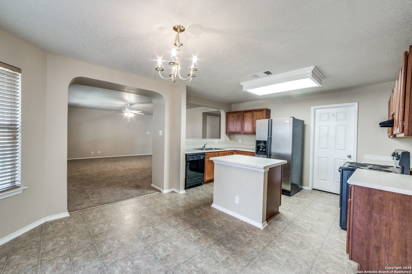 2815 BANDBURY OAK