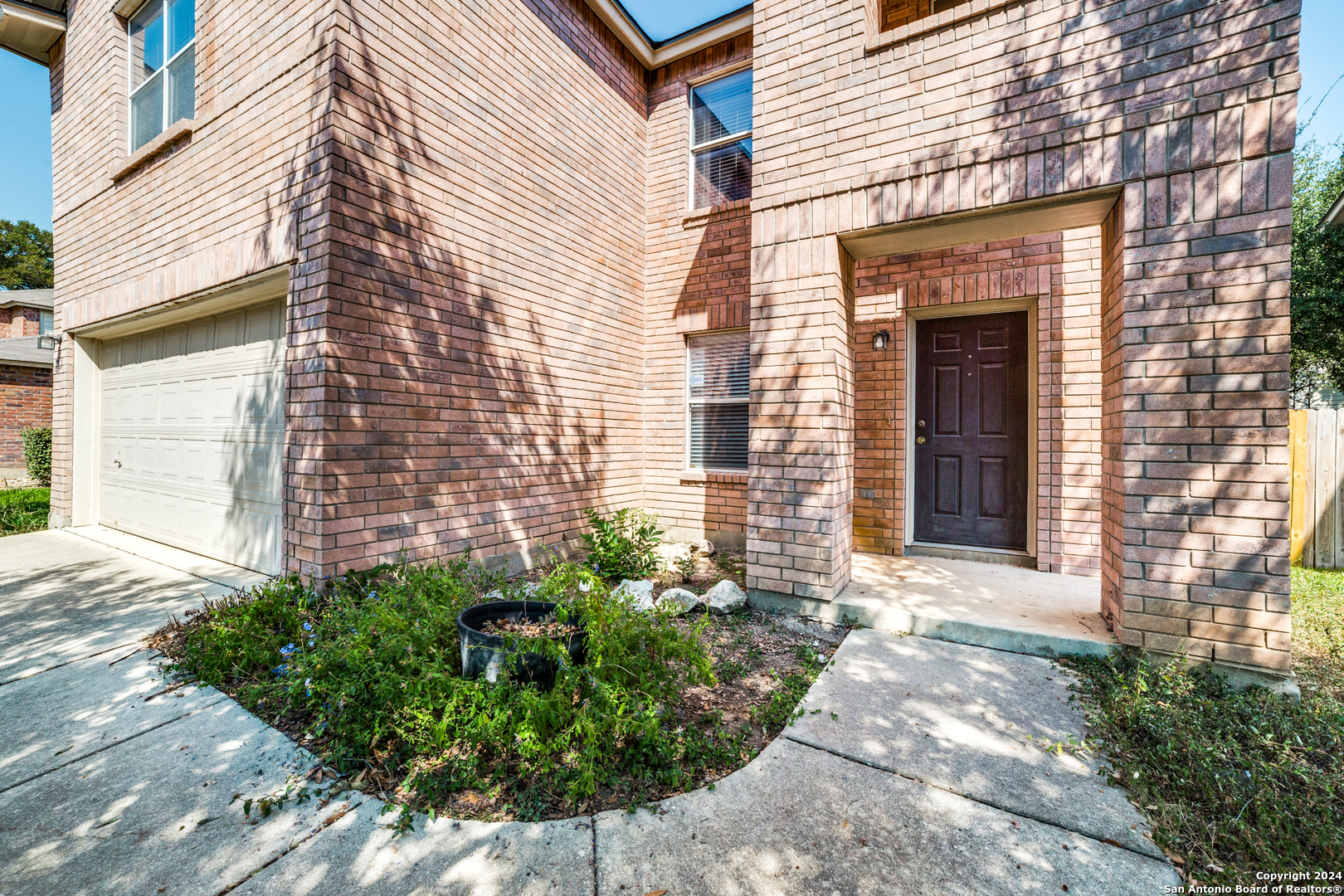 2815 BANDBURY OAK