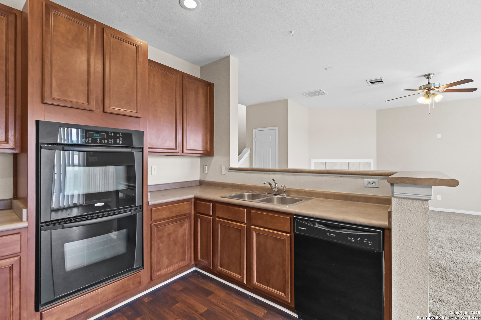 156 Springtree Bluff