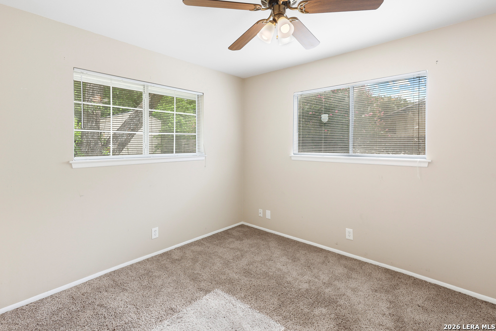 5611 Sir Gareth Dr