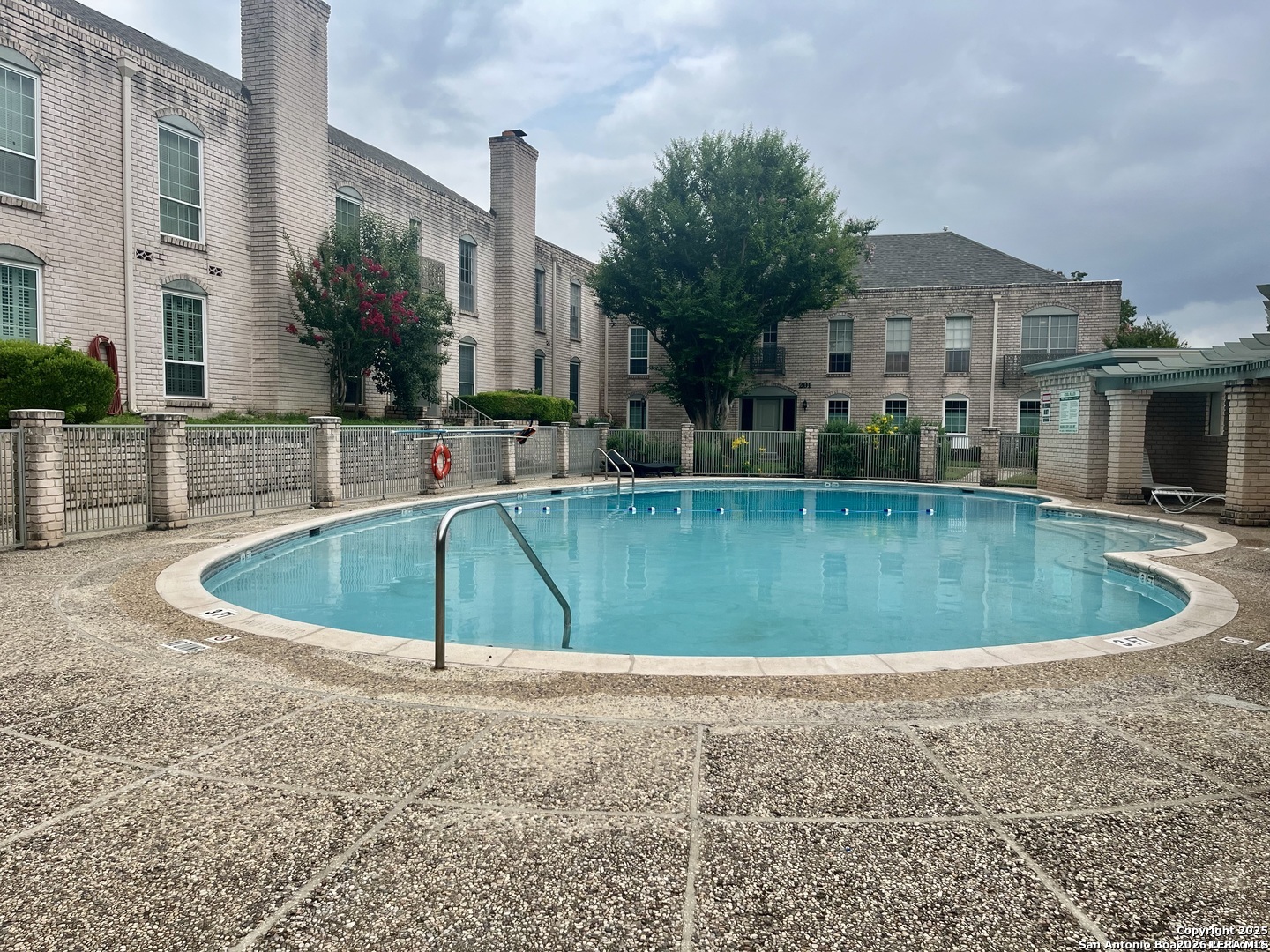 102 Ruelle Unit 208D