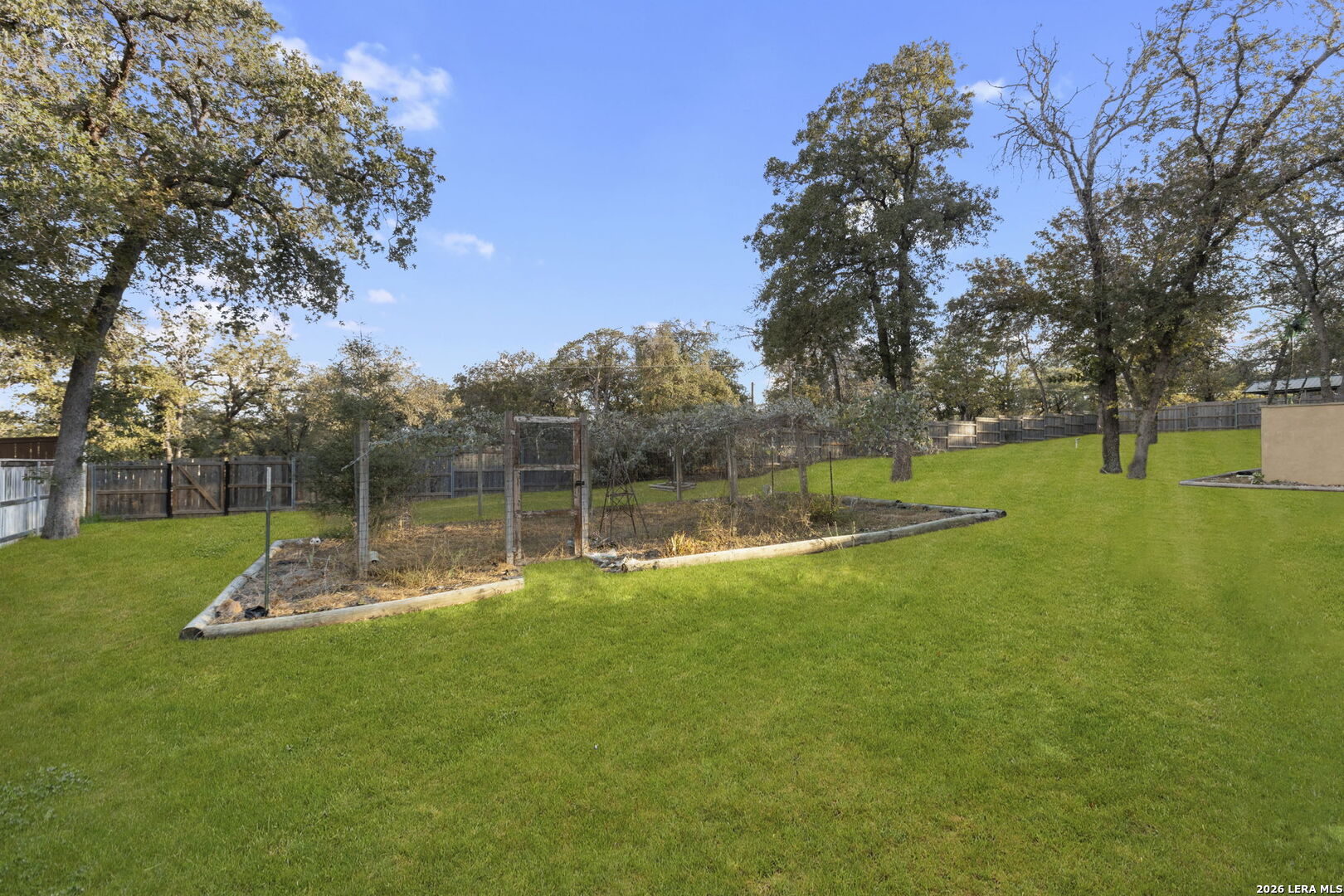 116 Hidden Forest DR