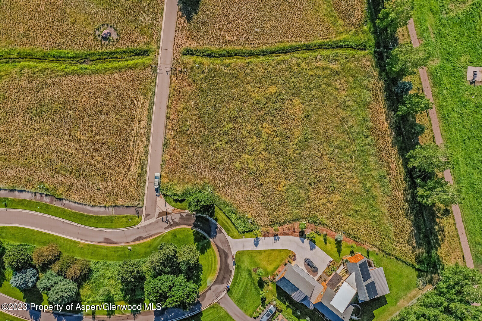 910 Perry Ridge