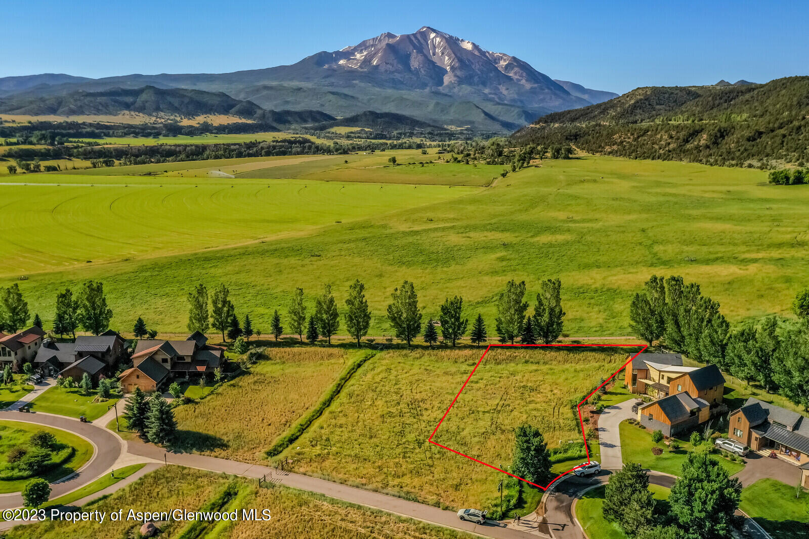 910 Perry Ridge