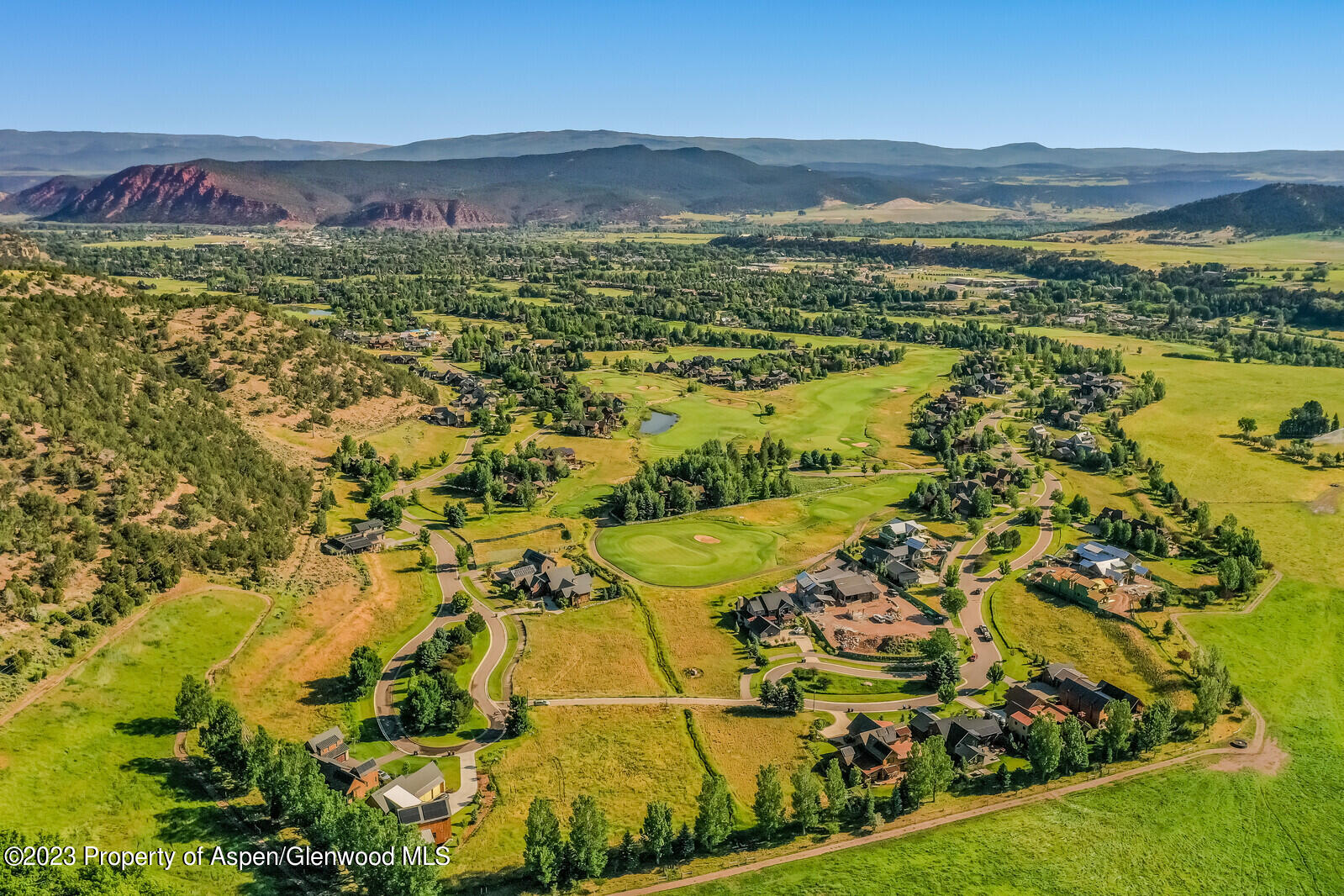 910 Perry Ridge