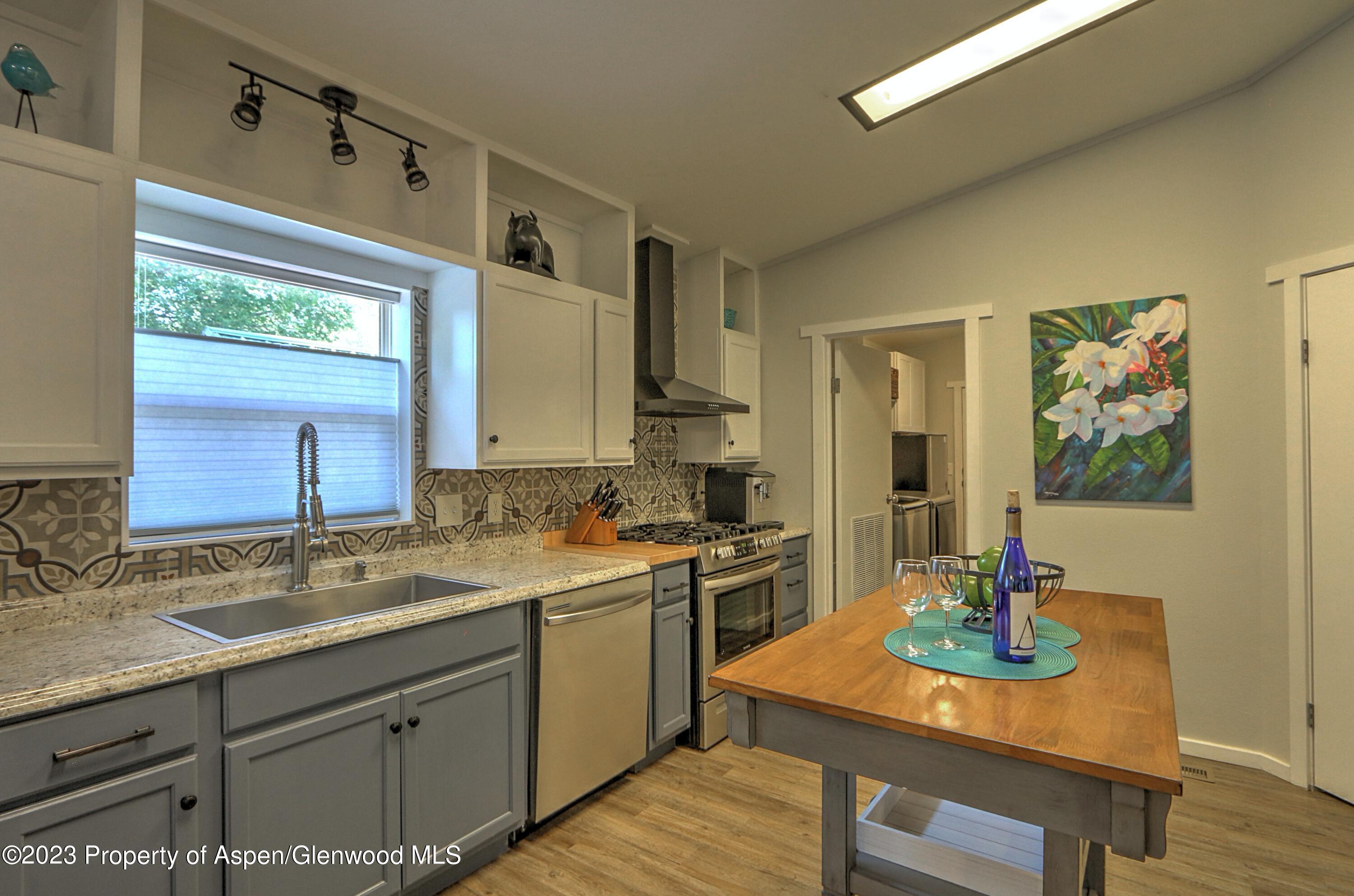 675 Orchard Ave