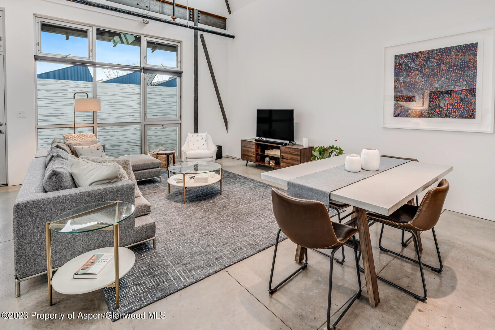 28 Widget Street, 415