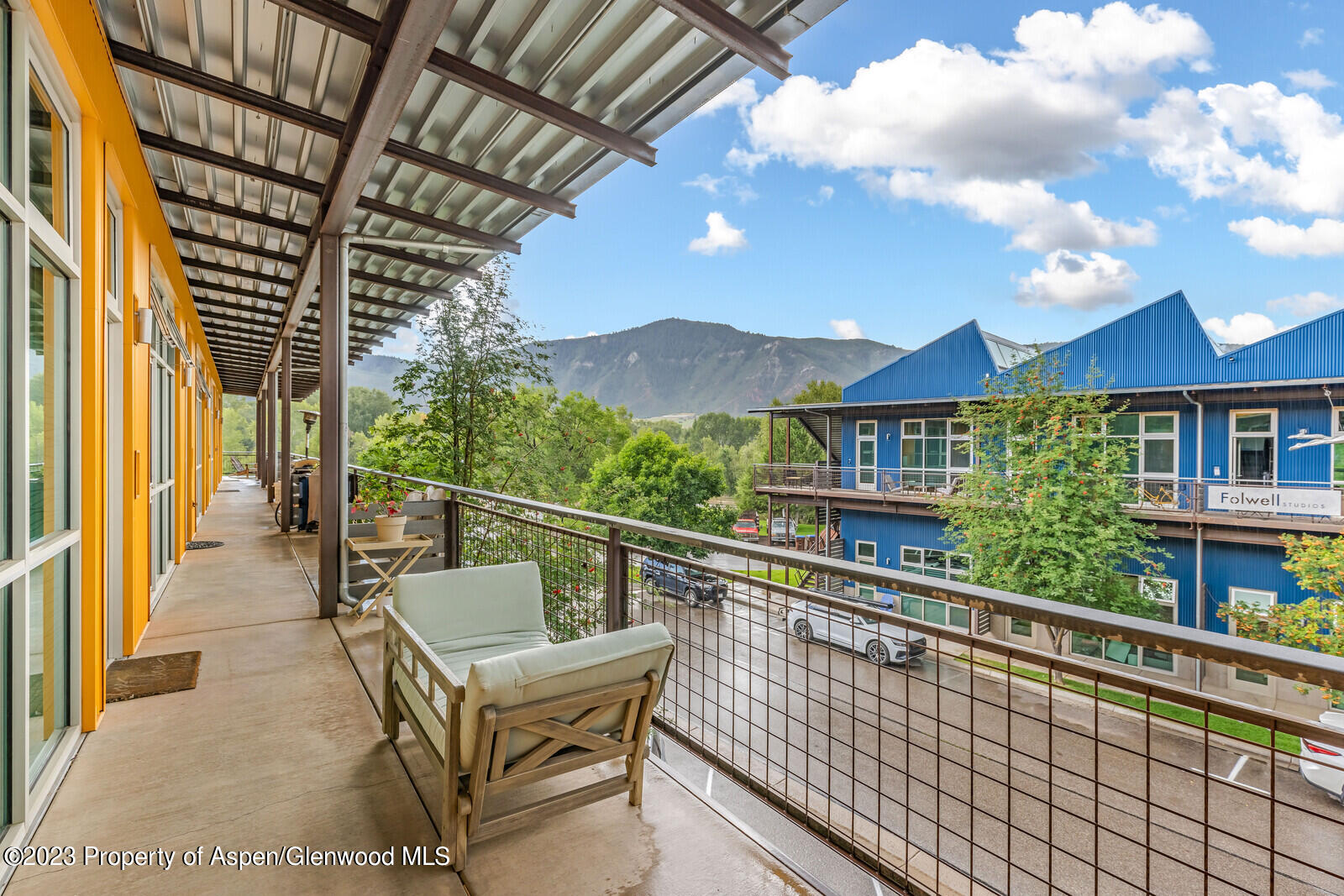28 Widget Street, 415