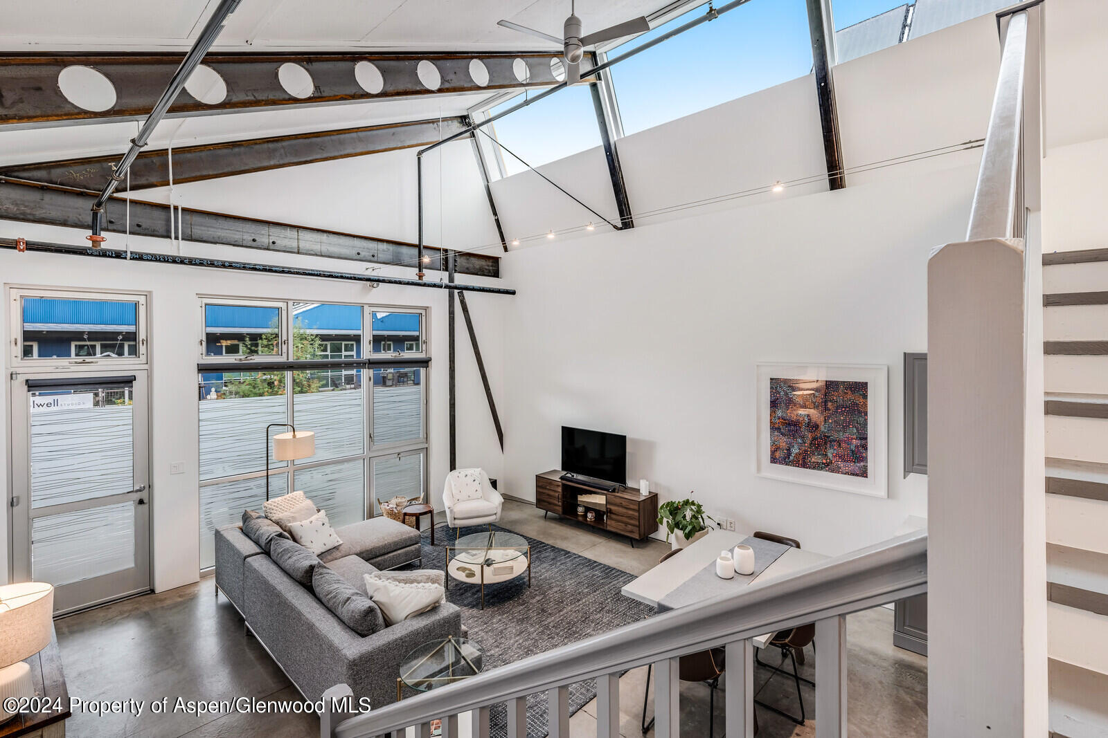 28 Widget Street, 415