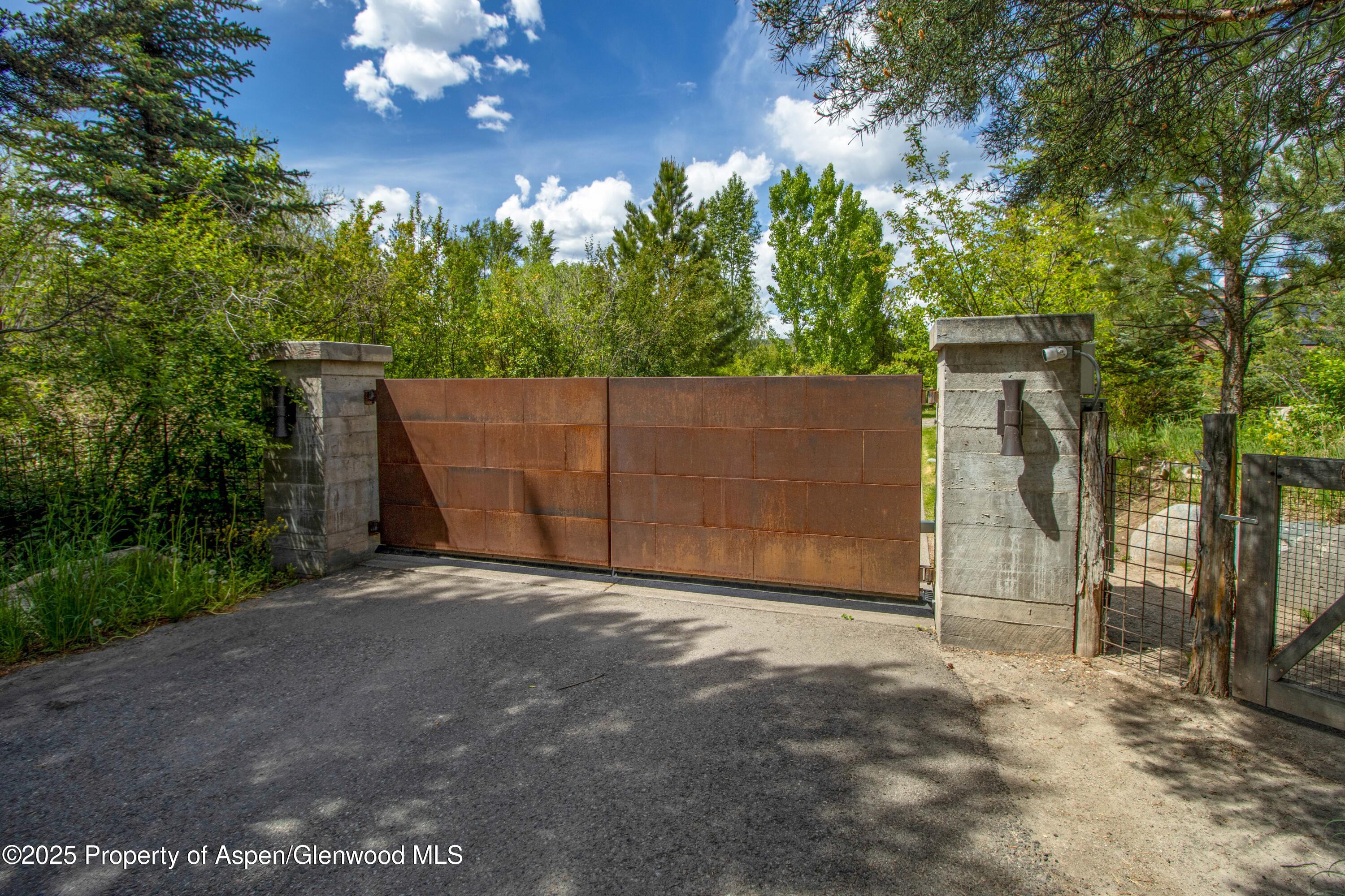 2701 County Rd 100