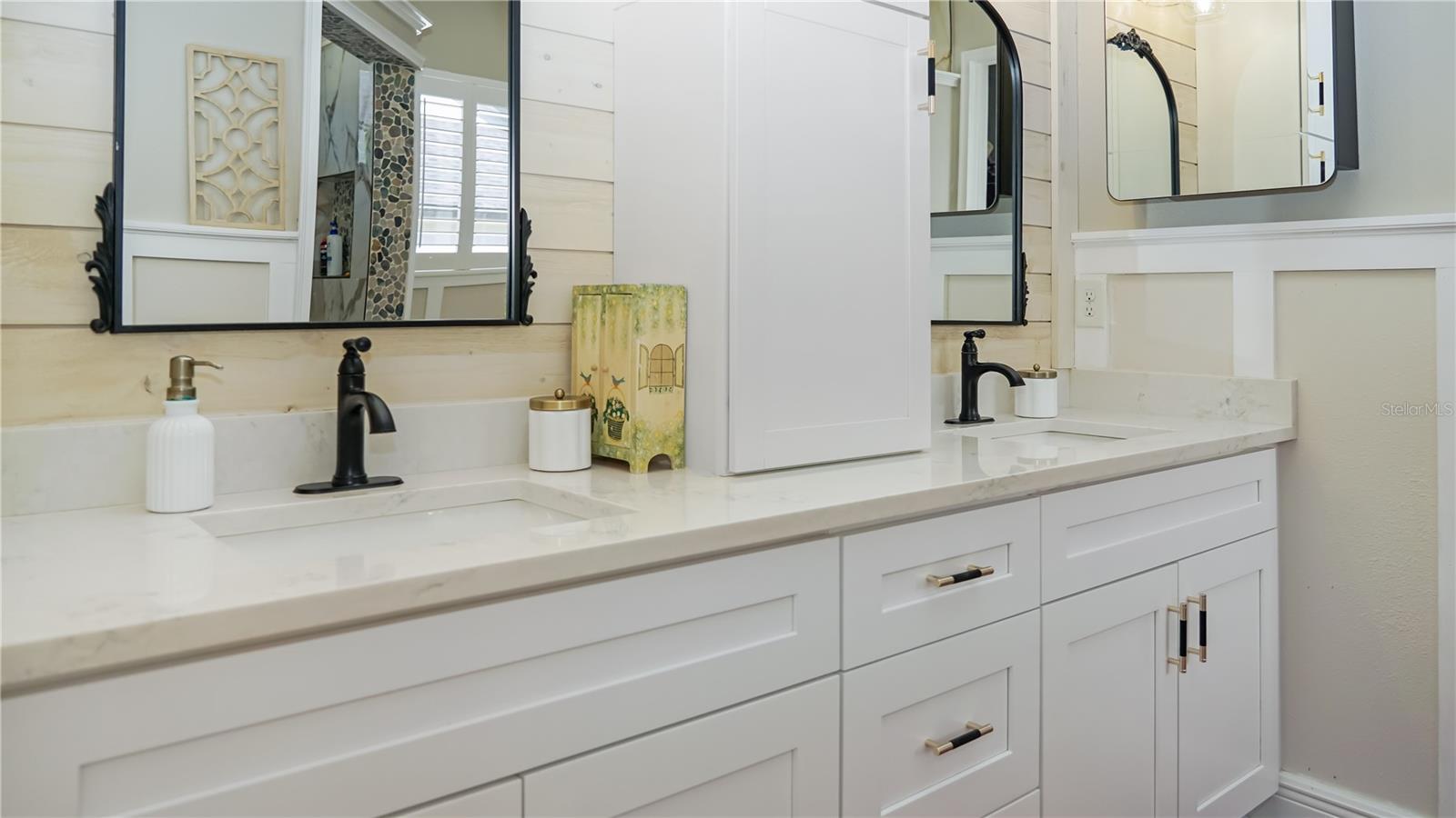 4801 MAJESTIC HILLS LOOP