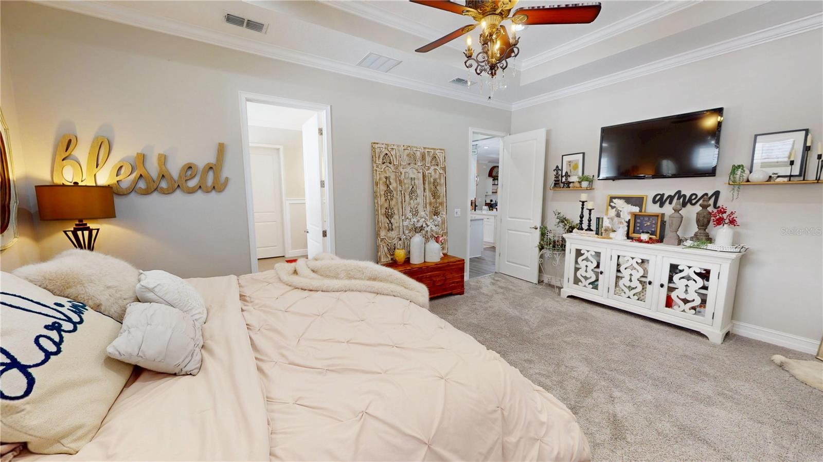 4801 MAJESTIC HILLS LOOP