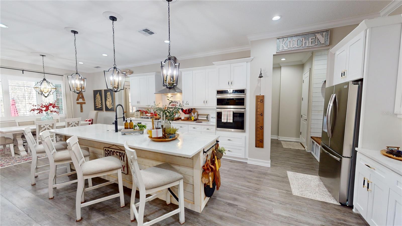 4801 MAJESTIC HILLS LOOP