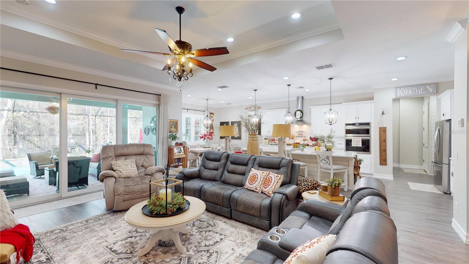 4801 MAJESTIC HILLS LOOP