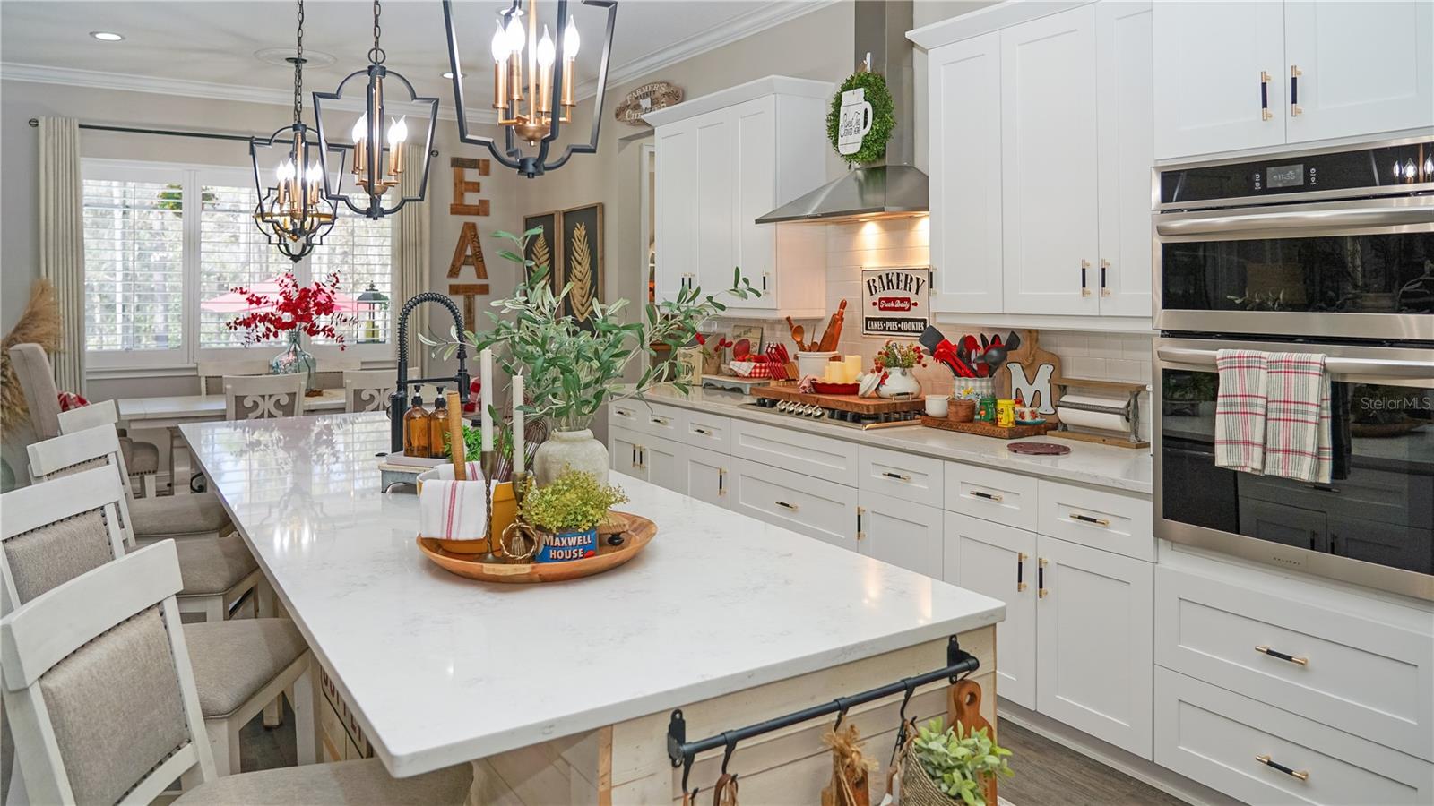 4801 MAJESTIC HILLS LOOP