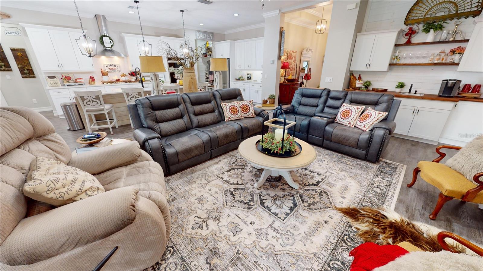 4801 MAJESTIC HILLS LOOP